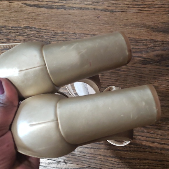 Gold Block Heels Open Toe - Picture 10 of 16